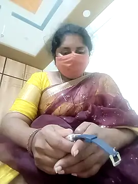 Jessi 25 online show from November 2025 06:18:01 PM