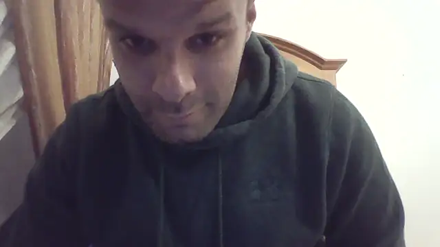 Snapshot of FROCETTO93 chatting on October 2025 10:27:01 AM FROCETTO93 online show from October 2025 10:27:01 AM