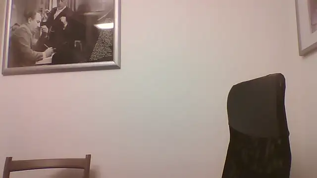 Snapshot of FROCETTO93 chatting on November 2025 03:55:01 PM FROCETTO93 online show from November 2025 03:55:01 PM