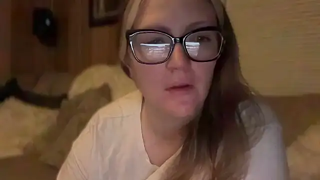 Snapshot of PefectNipz chatting on September 2025 12:54:02 AM PefectNipz online show from September 2025 12:54:02 AM