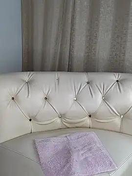 Merybeks online show from April 2026 01:41:02 PM