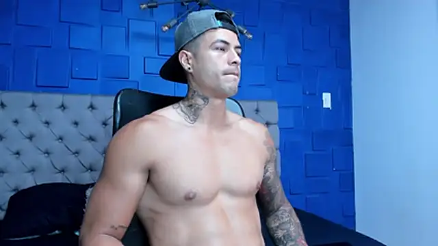 andres-clark92 online show from December 2025 05:42:02 PM