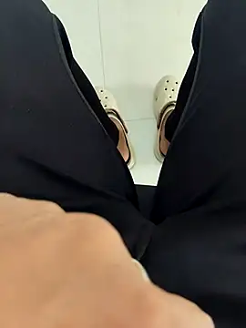 ddllrr224 online show from November 2025 05:40:01 AM