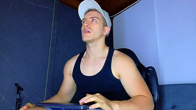 ALANNFERRER online show from February 2026 10:11:01 AM