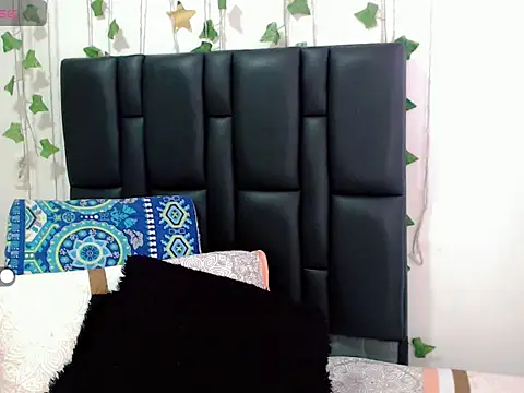 sara arias00 online show from September 2025 12:54:02 PM