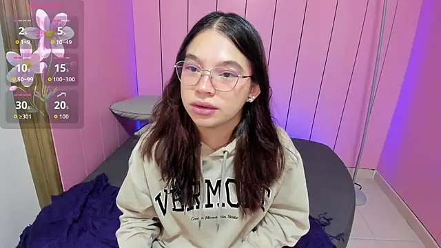 Laurent Scott  online show from September 2025 12:10:02 PM