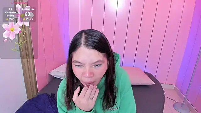 Laurent Scott  online show from October 2025 11:42:02 AM