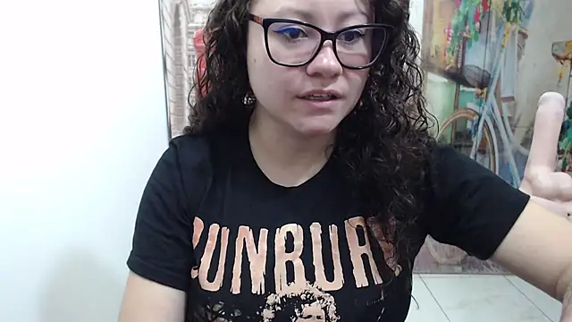 Snapshot of greeneyes_nurse chatting on November 2025 06:30:02 PM greeneyes nurse online show from November 2025 06:30:02 PM