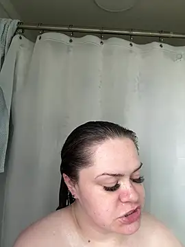 Snapshot of mommyxxmilkerxx chatting on April 2026 07:04:02 PM mommyxxmilkerxx online show from April 2026 07:04:02 PM