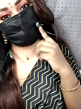 Snapshot of Cutie_nila26 chatting on September 2025 04:47:01 AM Cutie nila26 online show from September 2025 04:47:01 AM