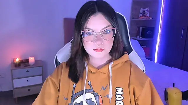 Snapshot of OphelianaRose33 chatting on September 2025 11:26:01 PM OphelianaRose33 online show from September 2025 11:26:01 PM