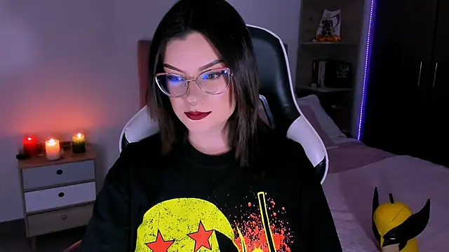 Snapshot of OphelianaRose33 chatting on October 2025 10:54:02 PM OphelianaRose33 online show from October 2025 10:54:02 PM