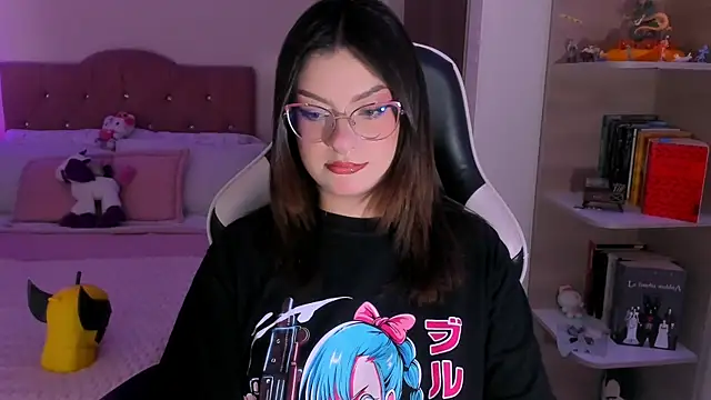 Snapshot of OphelianaRose33 chatting on January 2026 08:14:02 PM OphelianaRose33 online show from January 2026 08:14:02 PM