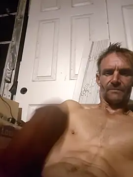 Hungwell1515 online show from May 2026 07:25:01 AM