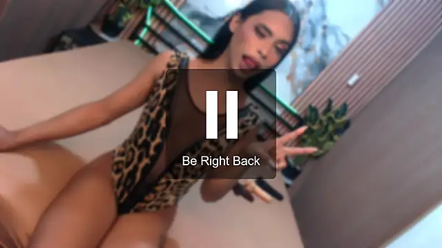 Snapshot of yvonmagrgarettxx chatting on November 2025 10:41:02 PM yvonmagrgarettxx online show from November 2025 10:41:02 PM