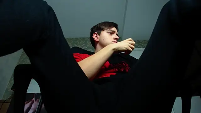 FelixStarkk online show from October 2025 04:42:01 AM