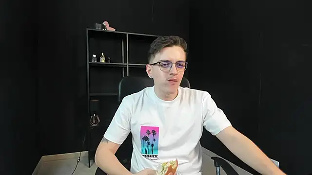 FelixStarkk online show from May 2026 04:19:01 AM