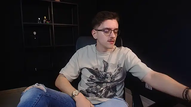 Snapshot of FelixStarkk chatting on June 2026 04:14:02 AM FelixStarkk online show from June 2026 04:14:02 AM