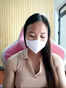 Snapshot of Na_na90 chatting on September 2025 12:43:02 AM Na na90 online show from September 2025 12:43:02 AM