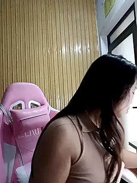 Snapshot of Na_na90 chatting on October 2025 12:27:01 AM Na na90 online show from October 2025 12:27:01 AM