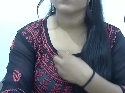 Snapshot of LIYO_ chatting on July 2026 06:58:02 AM LIYO online show from July 2026 06:58:02 AM