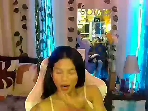 Snapshot of obedient_slave4u chatting on September 2025 05:14:02 PM obedient slave4u online show from September 2025 05:14:02 PM