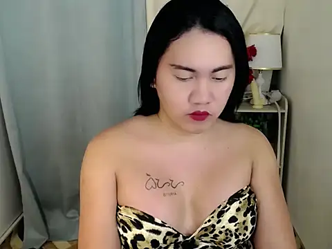Mocha hugecockxx online show from September 2025 09:00:02 AM