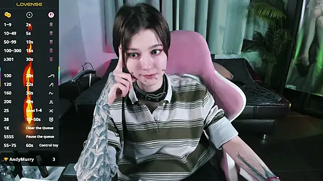 Snapshot of MiraVelle chatting on October 2025 09:48:02 PM MiraVelle online show from October 2025 09:48:02 PM