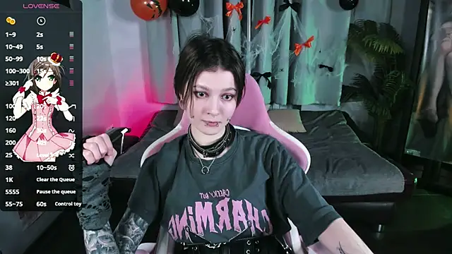 Snapshot of MiraVelle chatting on October 2025 09:30:01 PM MiraVelle online show from October 2025 09:30:01 PM