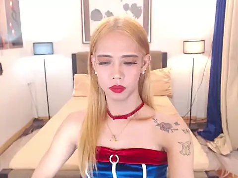 PreciousAmore online show from April 2026 07:27:01 PM
