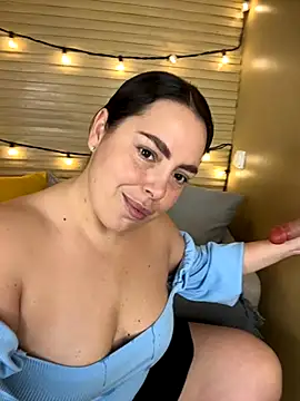 Snapshot of Amalia-Lia chatting on October 2025 06:26:02 AM Amalia-Lia online show from October 2025 06:26:02 AM