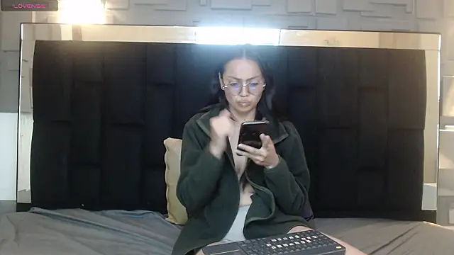 katalina07 1 online show from January 2026 07:11:01 PM