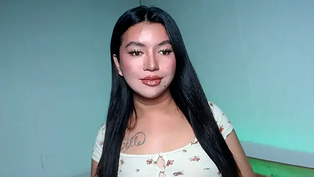 Snapshot of thinker_belle chatting on November 2025 01:45:01 PM thinker belle online show from November 2025 01:45:01 PM