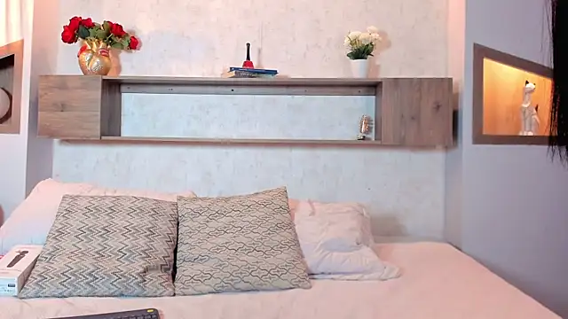 Snapshot of Emilly_Beaumont chatting on November 2025 12:15:02 PM Emilly Beaumont online show from November 2025 12:15:02 PM