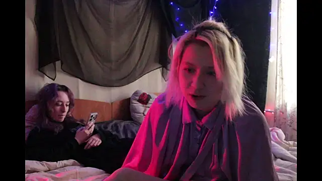 Avny Loki online show from October 2025 11:52:02 AM