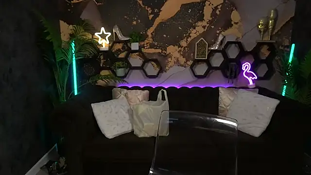 DiamondGoldie online show from September 2025 08:46:02 AM