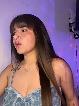 Snapshot of Linda_Bellucci chatting on September 2025 04:27:02 AM Linda Bellucci online show from September 2025 04:27:02 AM