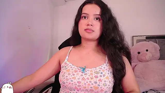 Snapshot of danei__ chatting on November 2025 10:32:02 PM danei online show from November 2025 10:32:02 PM