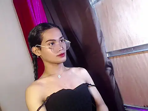 Snapshot of bellalot chatting on September 2025 03:00:02 AM bellalot online show from September 2025 03:00:02 AM