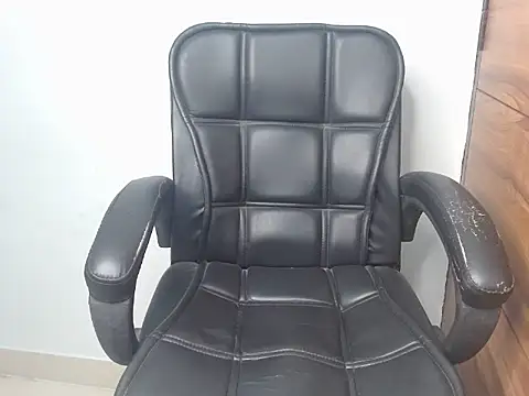 Snapshot of Urlove_lily chatting on December 2025 04:02:01 PM Urlove lily online show from December 2025 04:02:01 PM