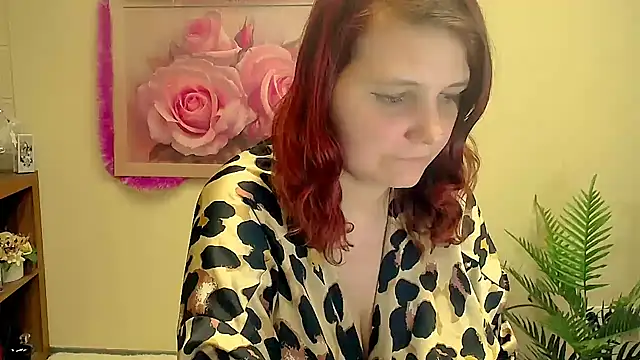 Snapshot of TwoBigSuns chatting on January 2026 08:41:01 AM TwoBigSuns online show from January 2026 08:41:01 AM