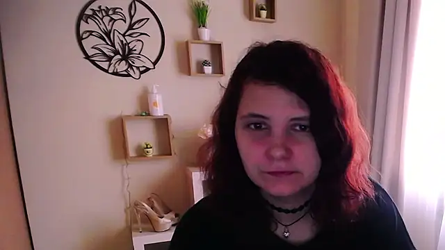 Snapshot of TwoBigSuns chatting on April 2026 07:53:01 AM TwoBigSuns online show from April 2026 07:53:01 AM