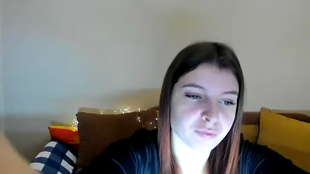 Snapshot of Malibyheart chatting on December 2025 02:01:02 PM Malibyheart online show from December 2025 02:01:02 PM