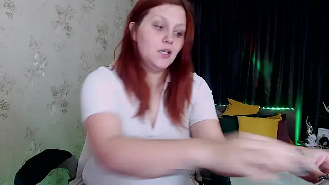 Snapshot of Alisawoods_ chatting on October 2025 05:57:02 PM Alisawoods online show from October 2025 05:57:02 PM