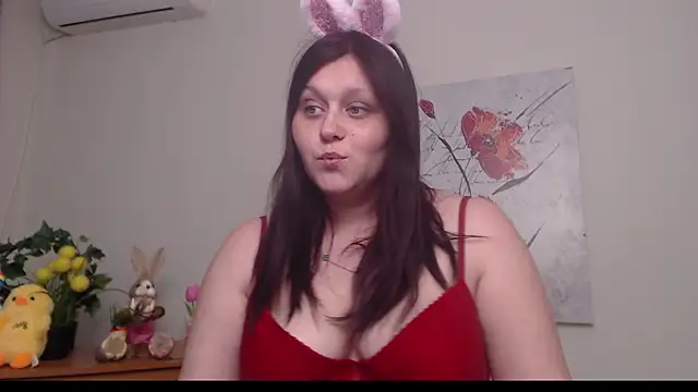Alisawoods  online show from April 2026 12:46:01 PM