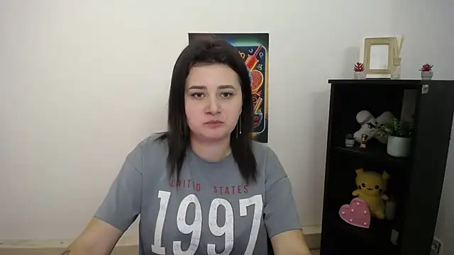 Katrin kiss  online show from September 2025 12:17:02 PM