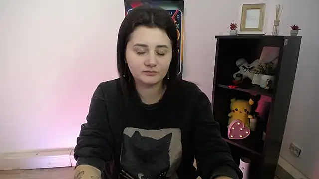 Katrin kiss  online show from October 2025 01:47:02 PM