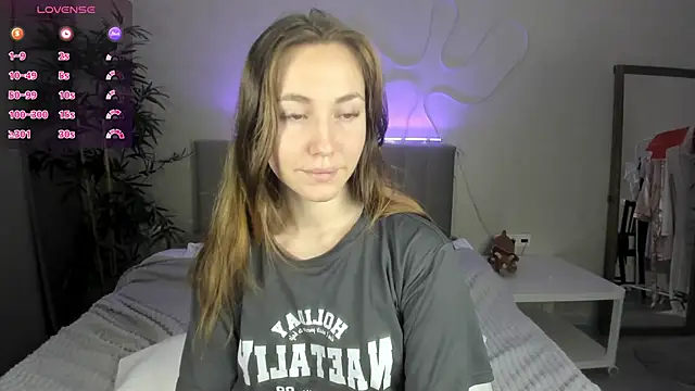 Snapshot of Luna_G0ld chatting on September 2025 11:41:01 PM Luna G0ld online show from September 2025 11:41:01 PM