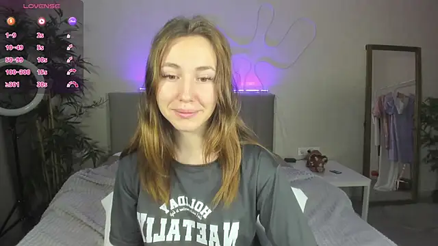 Snapshot of Luna_G0ld chatting on September 2025 11:54:02 PM Luna G0ld online show from September 2025 11:54:02 PM