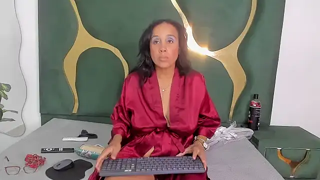 Snapshot of perlaasm chatting on October 2025 02:12:01 PM perlaasm online show from October 2025 02:12:01 PM